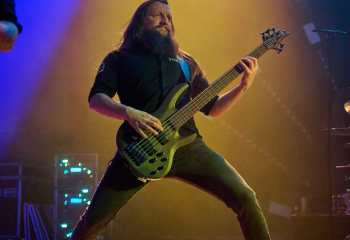 HIRAES - Photo By Peti