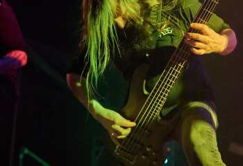 HIRAES - Photo By Peti