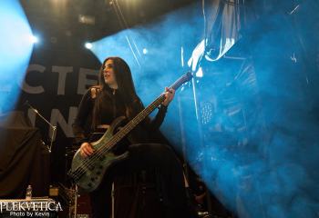 infected-rain-zuerich-7r501542