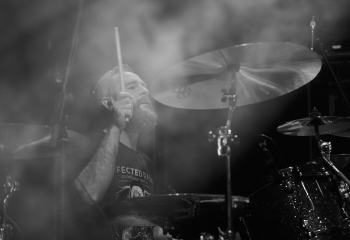 infected-rain-zuerich-7r501557