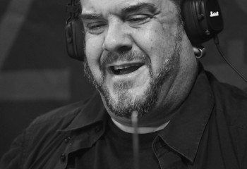 Kissin Black - Photo by Pat