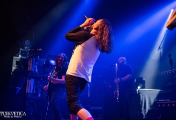 Massive Wagons-photo by Michel Varrin