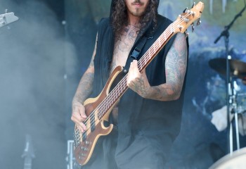 Mental Cruelty - Photo By Peti