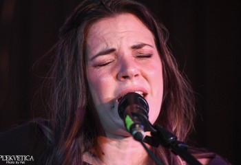 Mia Karlson - Photo by Pat