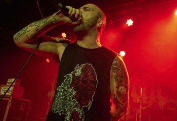 MOUTH FOR WAR - Photo By Peti