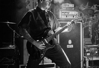 MOUTH FOR WAR - Photo By Peti