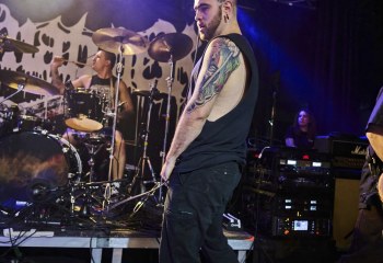 MOUTH FOR WAR - Photo By Peti