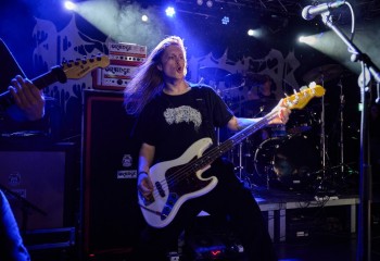 MOUTH FOR WAR - Photo By Peti