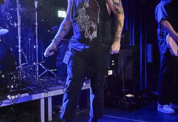 MOUTH FOR WAR - Photo By Peti