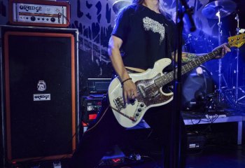 MOUTH FOR WAR - Photo By Peti