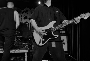 MOUTH FOR WAR - Photo By Peti