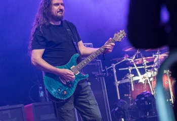 Riverside - Photo by Dänu