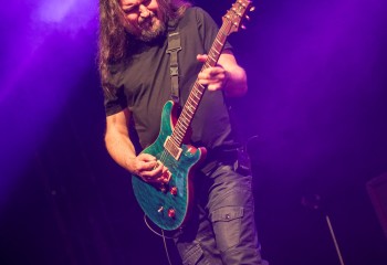 Riverside - Photo by Dänu
