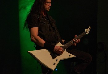 the-halo-effect-lausanne-7r502123