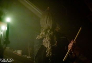 Trepaneringsritualen - Photo by Natalie