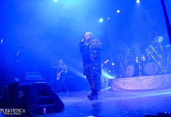 U.D.O-photo by Michel Varrin