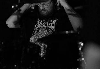 Viscera - Photo By Peti