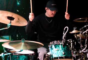 Accvsed - Photo By Peti