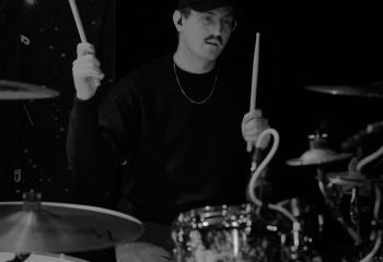 Accvsed - Photo By Peti