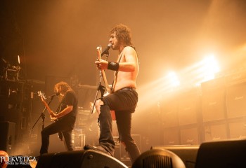 Airbourne-photo by Michel Varrin