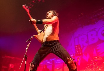 Airbourne-photo by Michel Varrin