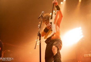 Airbourne-photo by Michel Varrin
