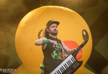 Alestorm - Photo by Dänu
