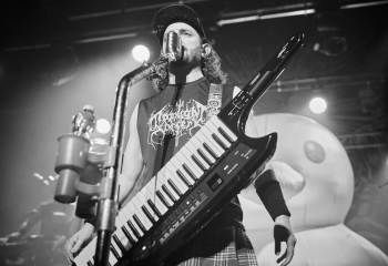 Alestorm - Photo By Peti