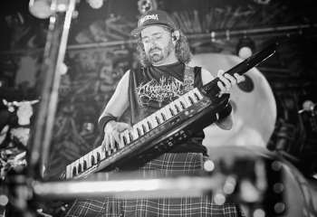 Alestorm - Photo By Peti