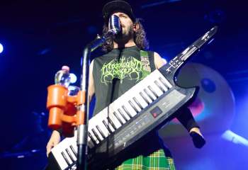 Alestorm - Photo By Peti