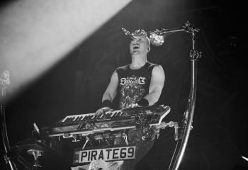 Alestorm - Photo By Peti