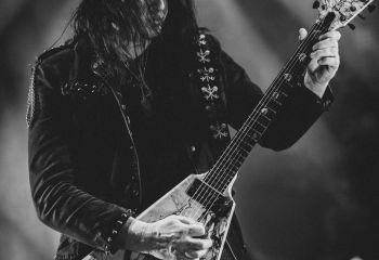 Arch Enemy - Photo by Tuomas