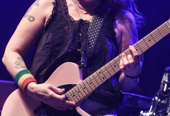 Bad Cop Bad Cop - Photo by Pat