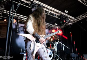 Bedrängnis - Photo by Natalie