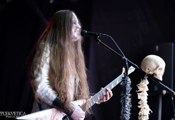 Bedrängnis - Photo by Natalie