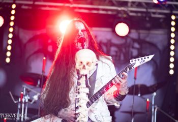 Bedrängnis - Photo by Natalie