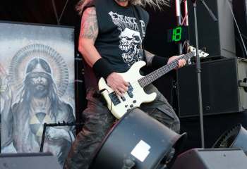 18.15 Bitterness - Photo By Peti