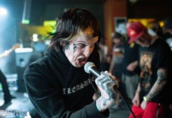 Bleachdrinker - Photo by Natalie