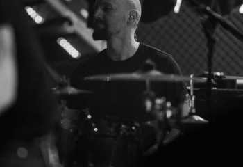 Bloodred Hourglass - Photo By Peti