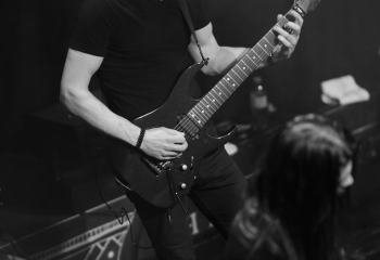 Bloodred Hourglass - Photo By Peti