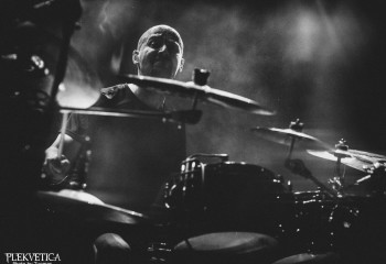 Bloodred Hourglass - Photo by Tuomas