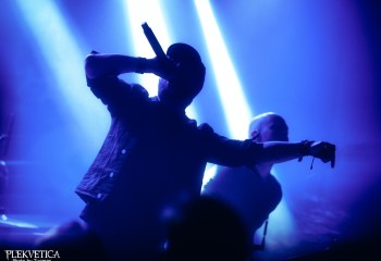 Bloodred Hourglass - Photo by Tuomas