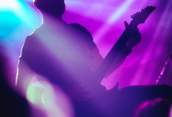 Bloodred Hourglass - Photo by Tuomas