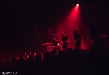 Bloodred Hourglass - Photo by Tuomas