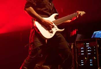 BLOODYWOOD - Photo By Peti