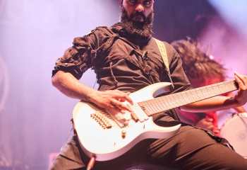 BLOODYWOOD - Photo By Peti