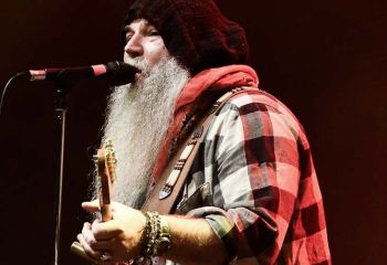 Bluedög - Photo by Pat