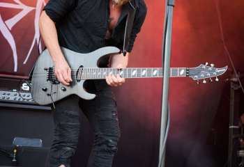 17.40 Borknagar - Photo By Peti