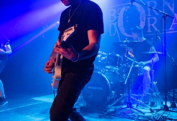 Born in Dorian-photo by Michel Varrin