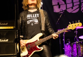 Bullet-photo by Michel Varrin